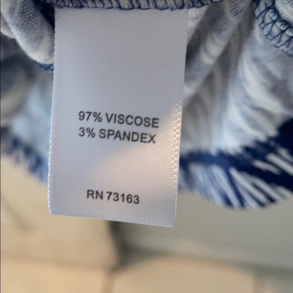 Blue and white patterned dress - Picture 4 of 6
